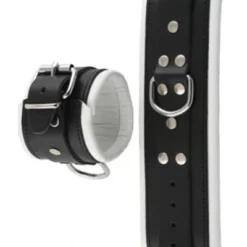 Mister B Leren Gevoerde Polsboeien Wit